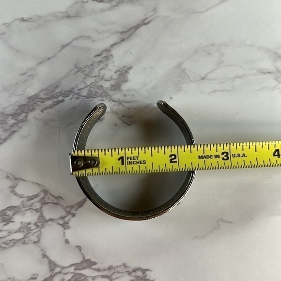 - Silver & Brilliants Bracelet - Picture 8 of 8